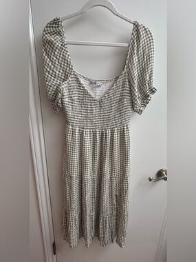 Abercrombie & Fitch Gingham  Green & White Dress .size LP